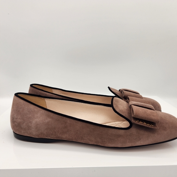 Prada, nude suede flats with bow. Size 39 - Picture 6 of 8